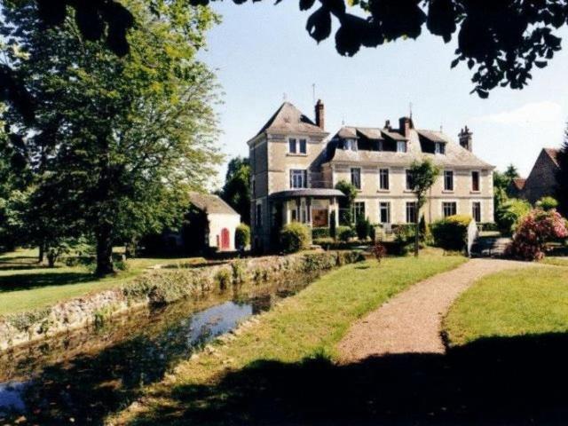 Le Moulin De Francueil Bed and Breakfast Εξωτερικό φωτογραφία