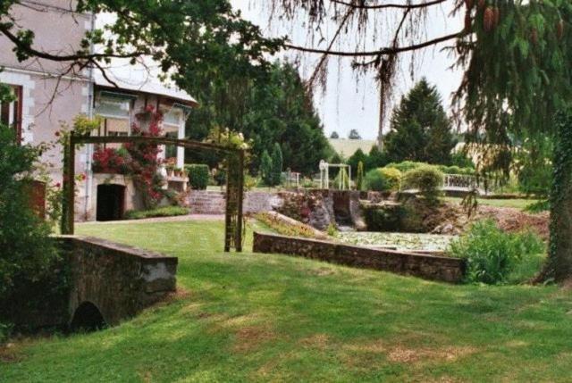 Le Moulin De Francueil Bed and Breakfast Δωμάτιο φωτογραφία