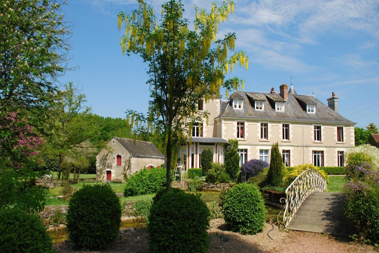 Le Moulin De Francueil Bed and Breakfast Εξωτερικό φωτογραφία