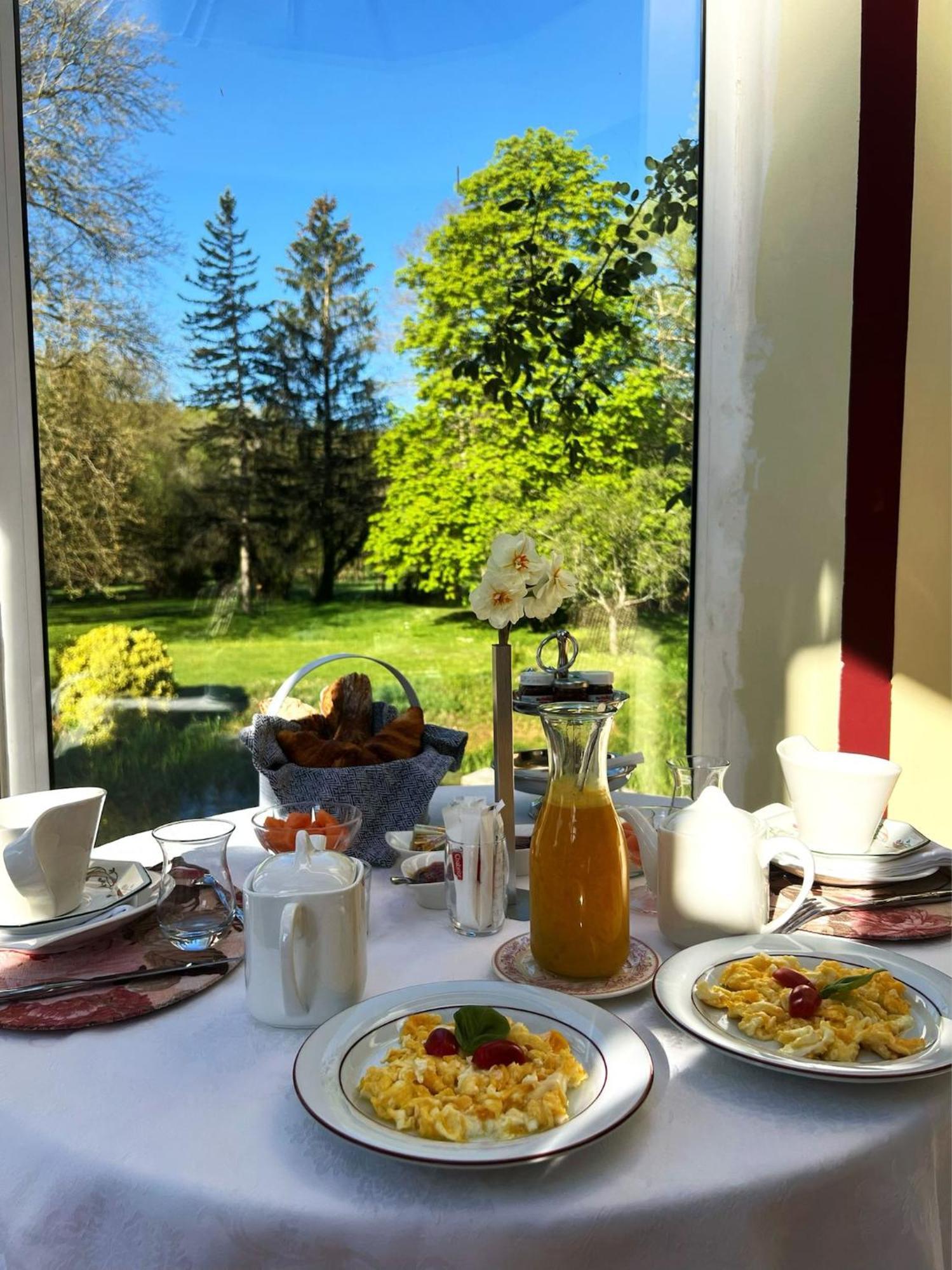 Le Moulin De Francueil Bed and Breakfast Εξωτερικό φωτογραφία